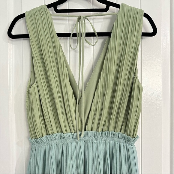 NWOT Adelyn Rae Pastel Green and Blue Tiered Midi Sleeveless Dress - Picture 4 of 6